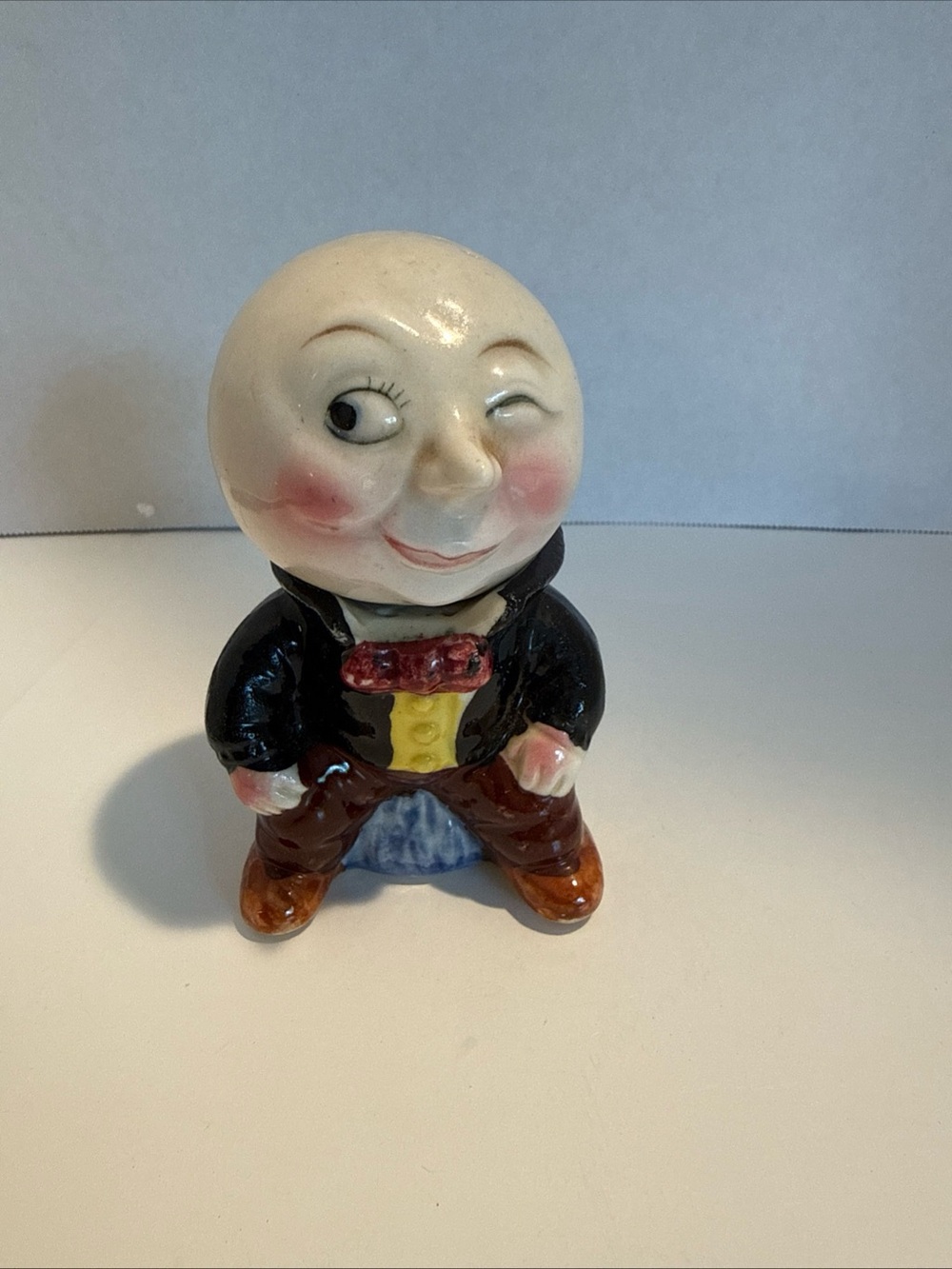Vintage Anthropomorphic Moon Man salt, and pepper shaker set. 1940-1950’s